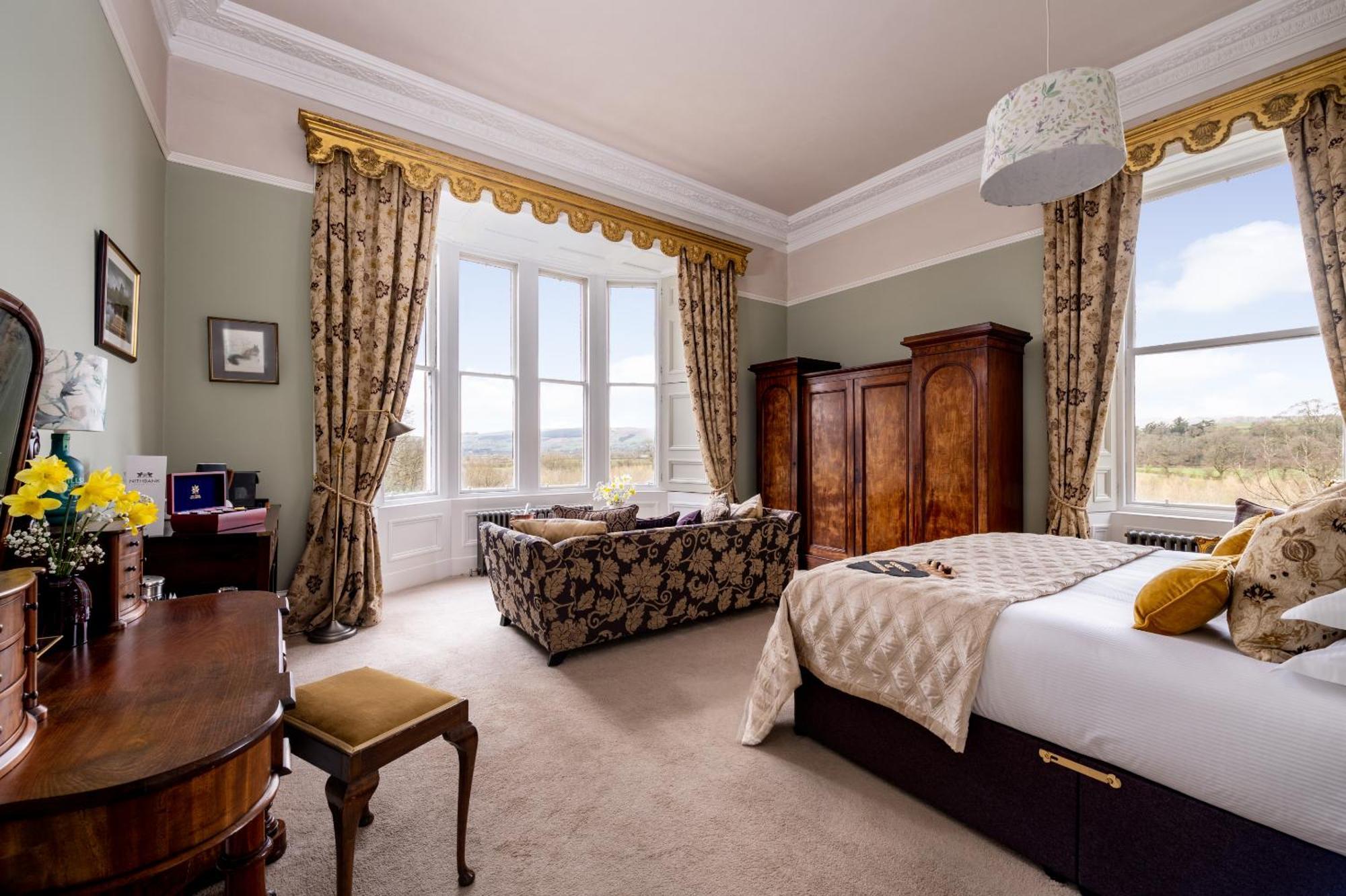 Nithbank Country Estate 5 Star Gold Bed & Breakfast Торнхил Екстериор снимка