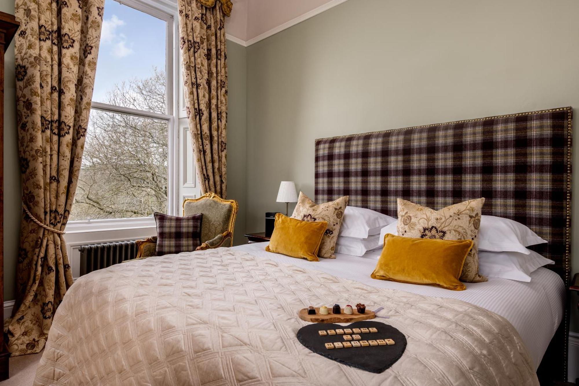 Nithbank Country Estate 5 Star Gold Bed & Breakfast Торнхил Екстериор снимка